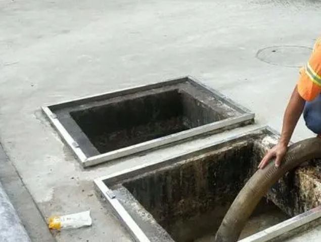 建始化粪池清理